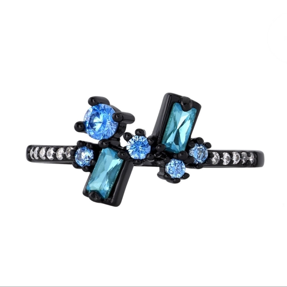 Fragrant Jewels Sterling Silver Ice Queen Collector’s Ring - Size 9